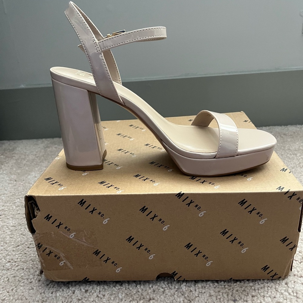 Mix No. 6 Women's Sundra Platform Sandal - Picture 2 of 5